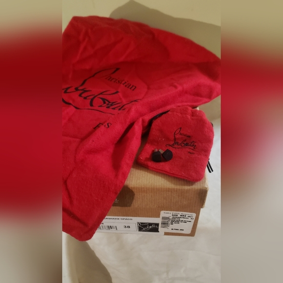 Christian Louboutin So Kate Snake Skin Pumps size 38 W/ Box, Bag, xtra Heel Tips - Picture 5 of 5